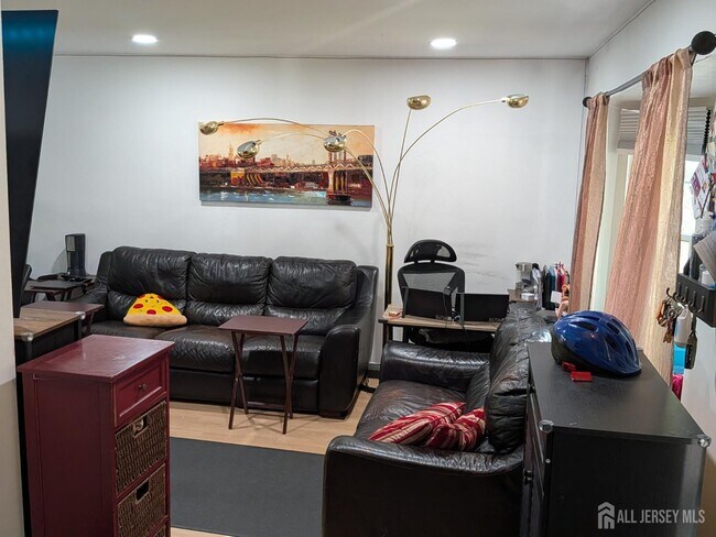 Foto del edificio - 2103 Timber Oaks Rd