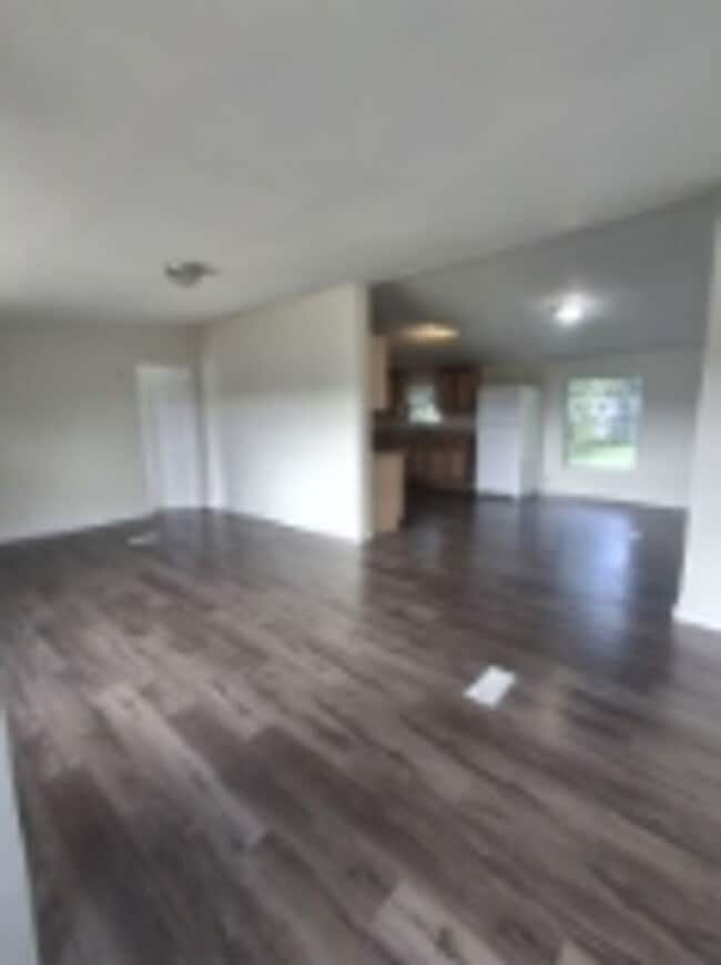 Peaceful suburban lifestyle yet easy commu... - Peaceful suburban lifestyle yet easy commu... House