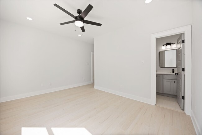 Building Photo - 8511 Prairie View Dr