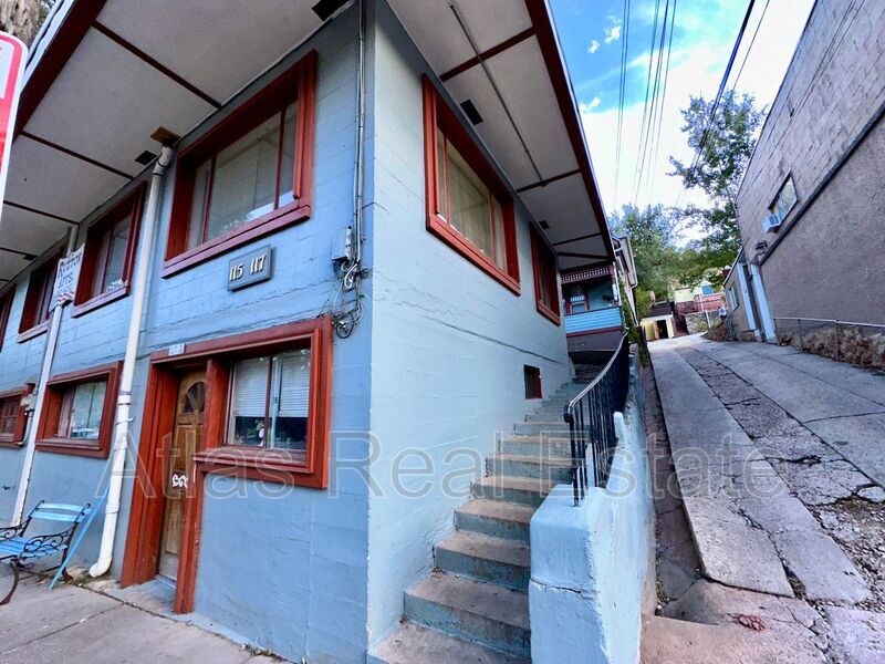 117 Ruxton Ave Unit B, Manitou Springs, CO 80829 Condo for Rent in