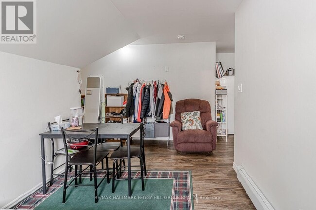 Photo du bâtiment - 42 Toronto St