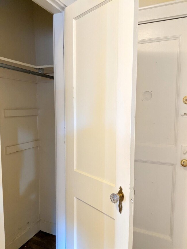 Building Photo - 8 Cogswell Ave