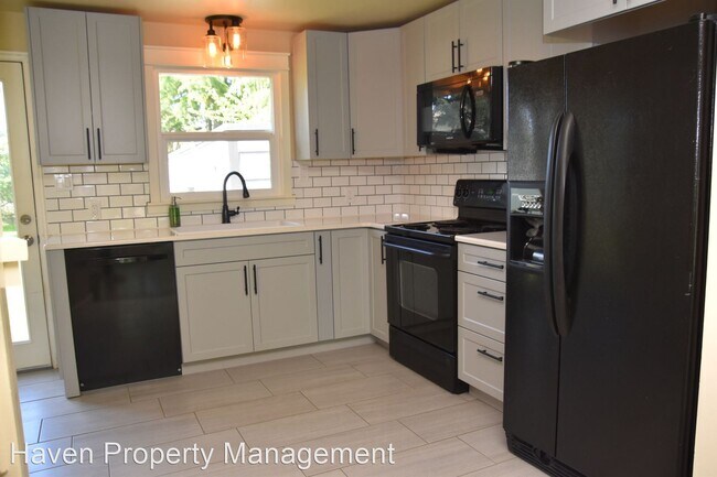 Building Photo - 2 br, 1 bath House - 2407 Lexington St