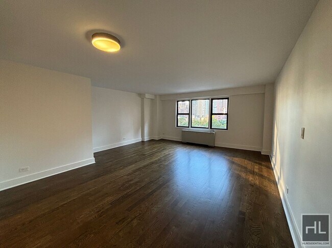 Building Photo - EAST 63 STREET