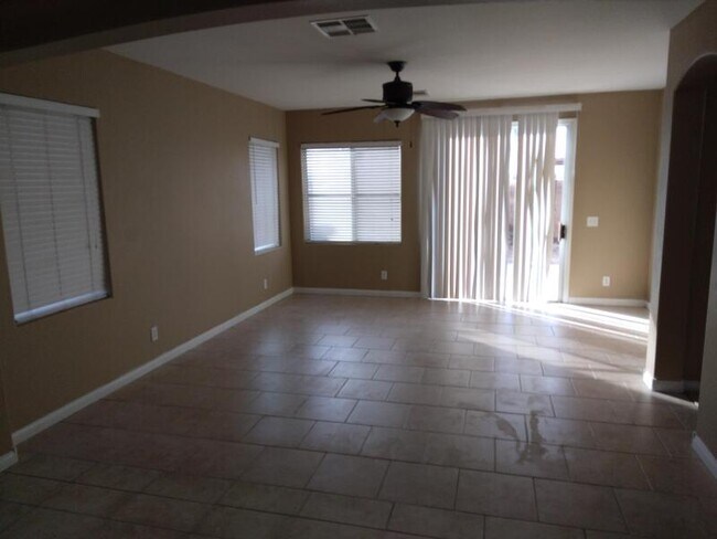 Building Photo - 6245 Green Heron St