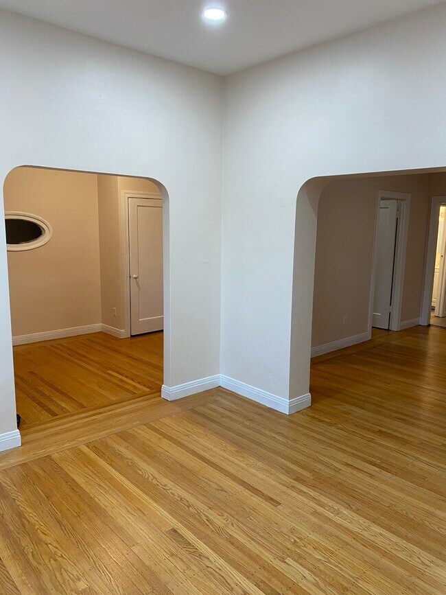 Área de sala de estar - 213 7th St