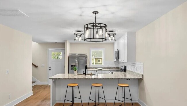 Foto del edificio - 206 Beacon Ave