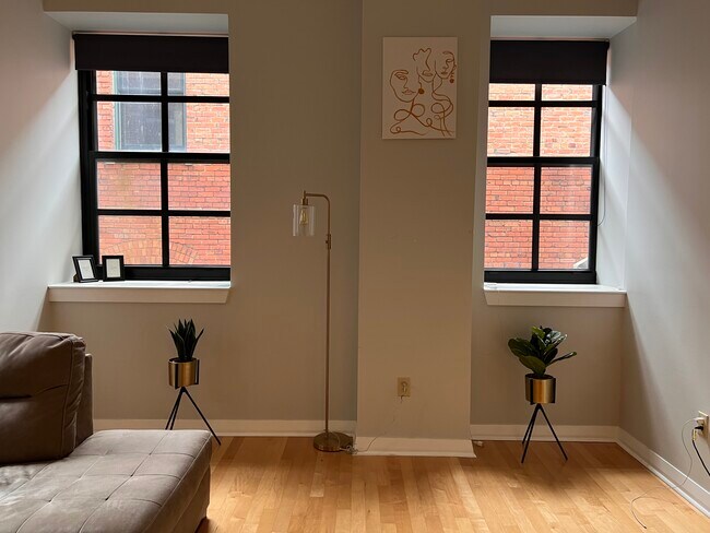 Foto del edificio - 237 Granby St