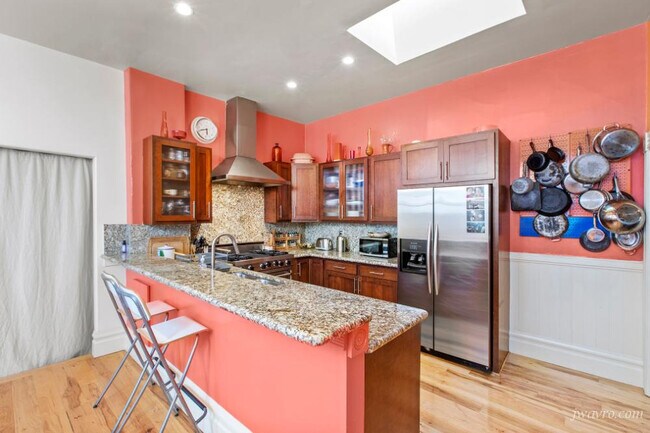 Foto del edificio - 274 Hartford St