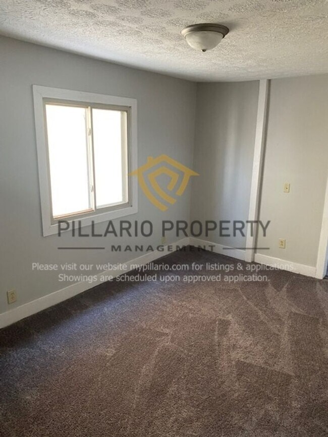 Foto del edificio - 3722-3724 N Illinois St