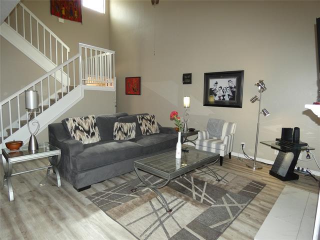 Foto del edificio - 3109 Devonshire Dr