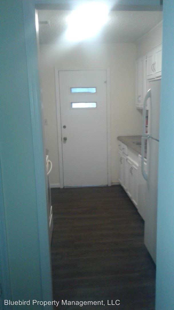 Building Photo - 2 br, 1 bath House - 6824 Valley Brook Unit B