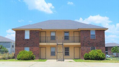 Building Photo - 3301 Barcelona Dr Building Photo - 3301 Barcelona Dr