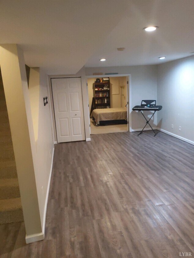 Foto del edificio - 119 Wade Ln