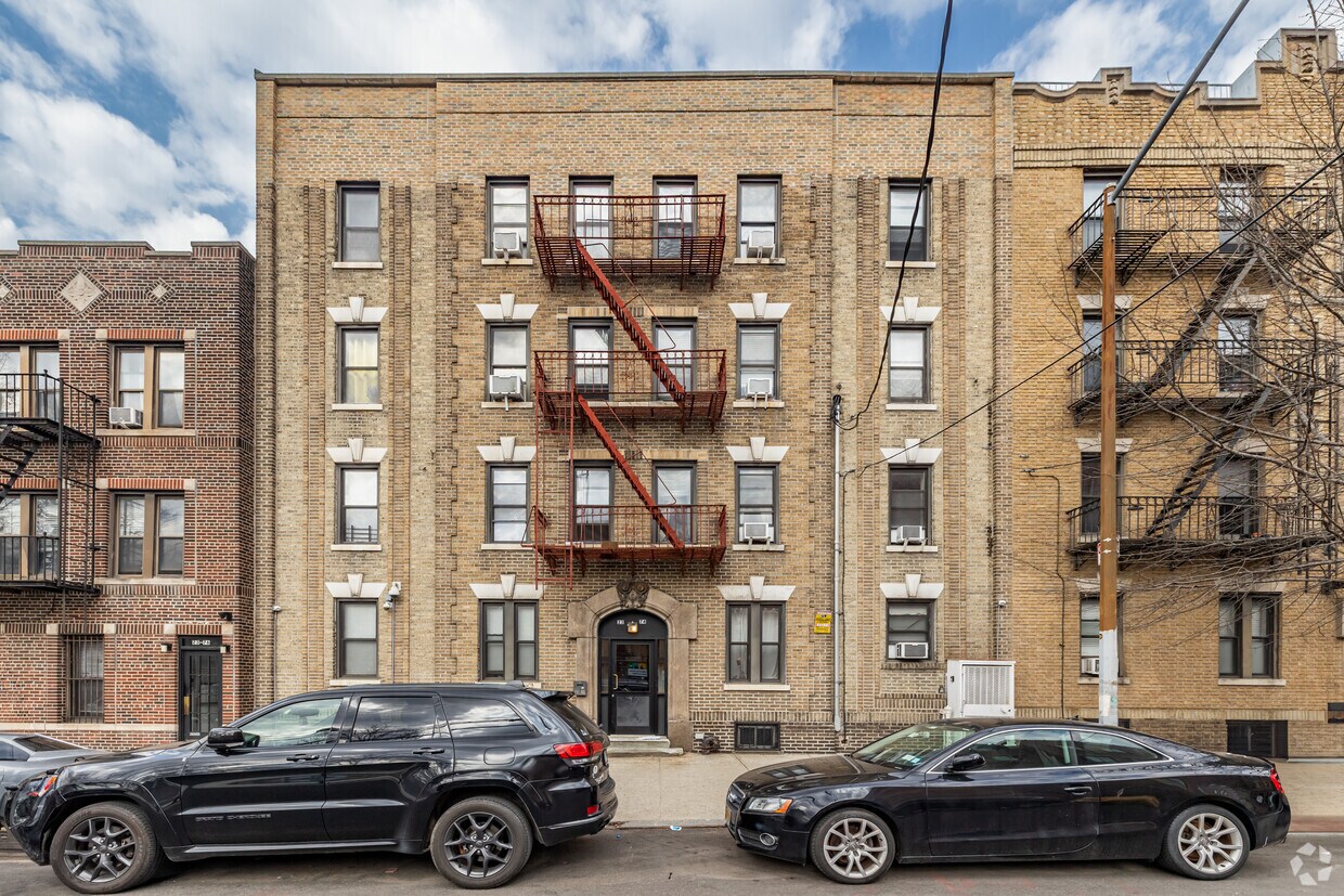 Primary Photo - 2374 29th St