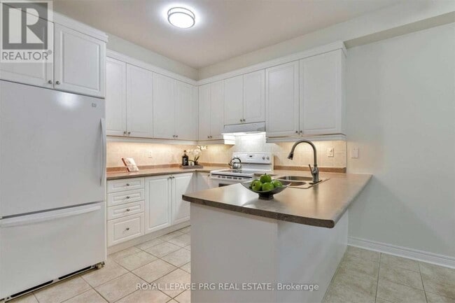 Building Photo - 112 Everingham Cir