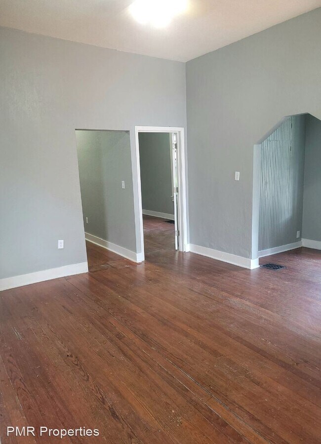 Building Photo - 2 br, 1 bath House - 910 South 16th Street