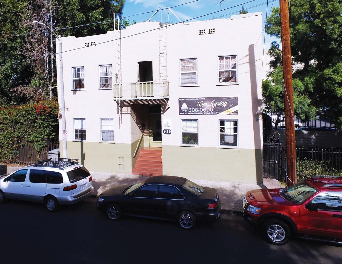Primary Photo - Regal Lofts