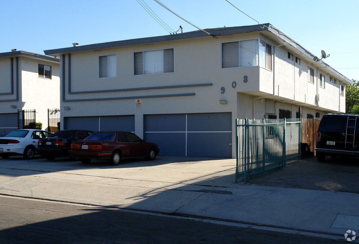 Foto del edificio - 908-912 N Inglewood Ave