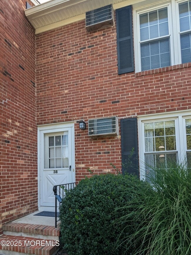 Building Photo - 330 NJ-35
