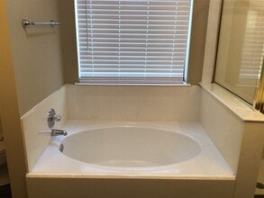 Building Photo - 3430 Maymist Dr