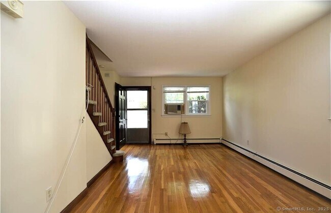 Building Photo - 56 Mozart St