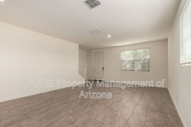 Foto del edificio - 696 N Bay Dr