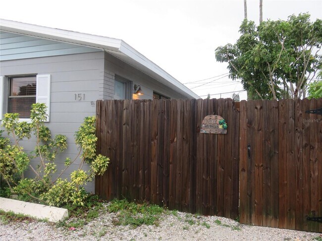 Foto del edificio - 151 148th Ave