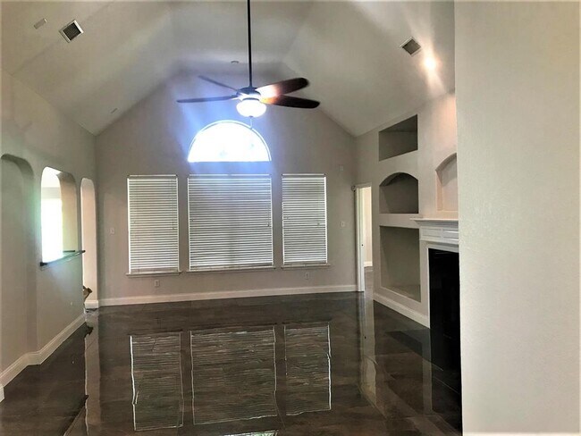 Building Photo - 11622 Canyon Mills Dr