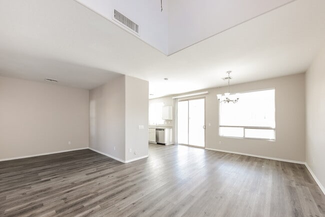 Building Photo - 11427 W Yuma St