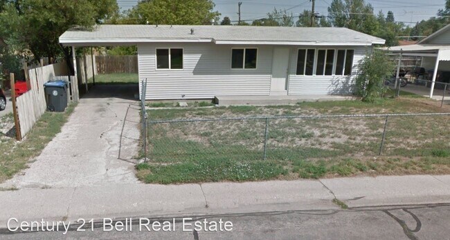 Foto del edificio - 3 br, 1 bath House - 221 DeSmet Drive