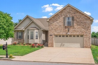 Building Photo - 1021 Glenhurst Way