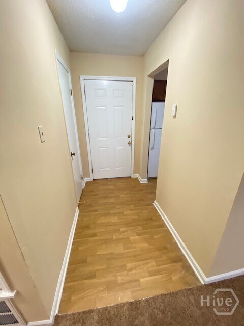 Building Photo - 16 Cobbler Ct