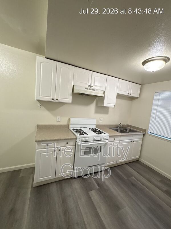 Foto del edificio - 402 N West St