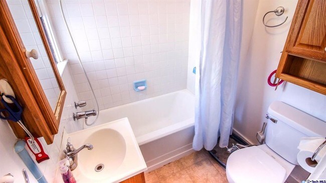 Building Photo - 3682 Edenhurst Ave