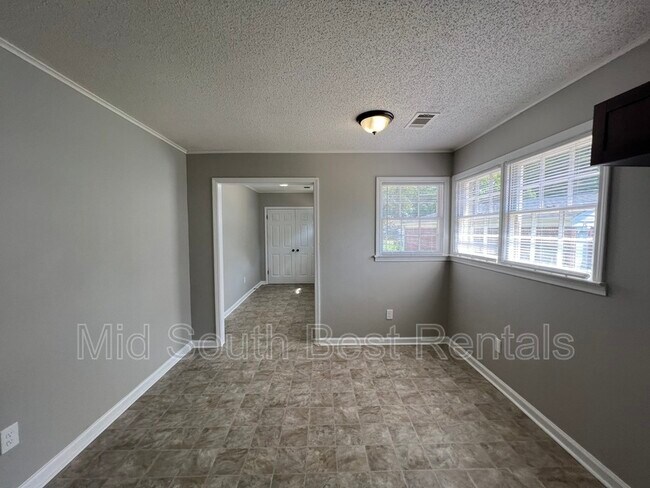 Building Photo - 2546 Arlington Ave