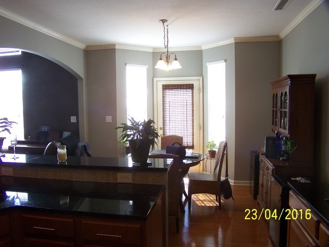 Foto del edificio - 16402 Trace Blvd N