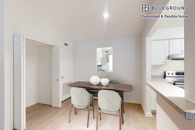 Foto del edificio - 5441 Columbia Rd