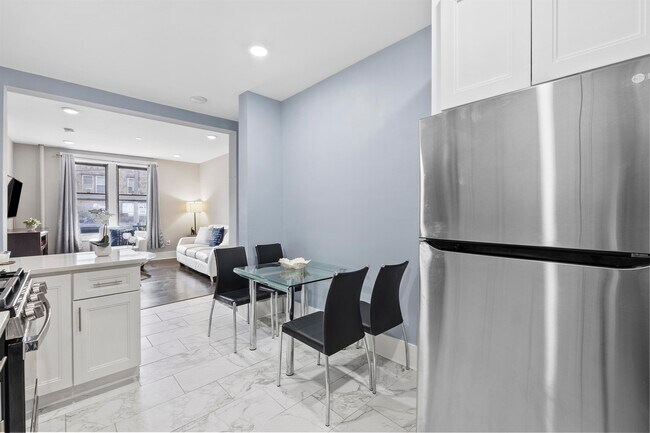 Foto del edificio - 6414 Park Ave