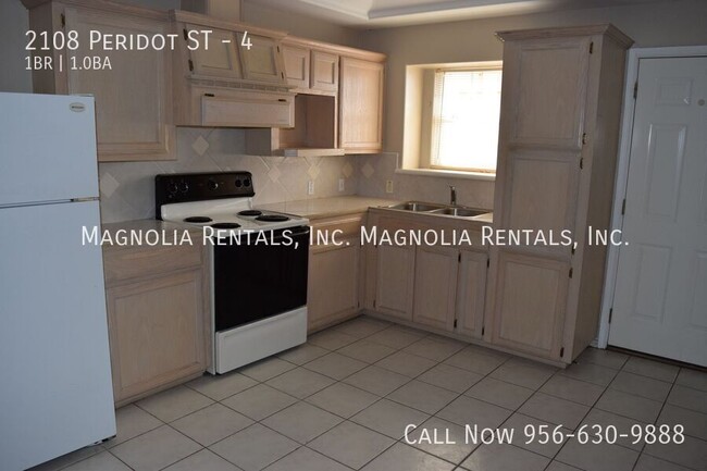Foto del edificio - 2108 Peridot St