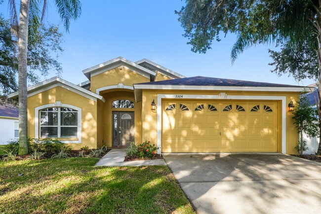 Building Photo - 3304 Pin Oak Ln