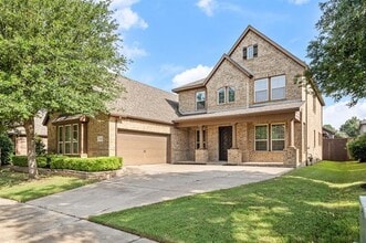 Building Photo - 546 El Camino Dr