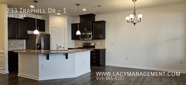 Building Photo - 233 Traphill Dr