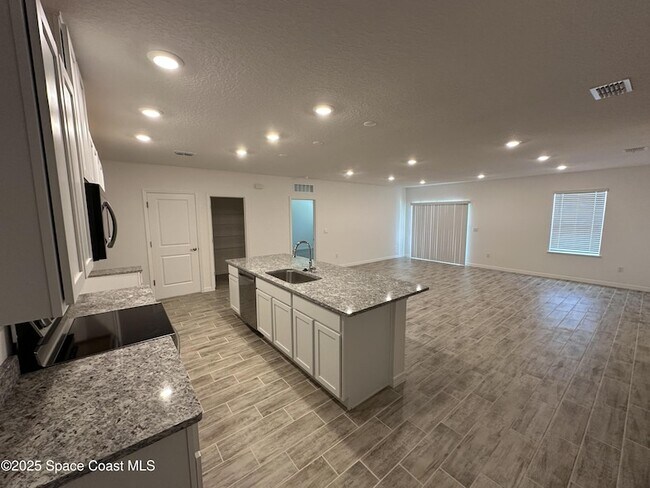 Foto del edificio - 2154 Ramsdale Dr SE
