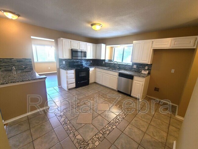 Building Photo - 2313 Barada Ct