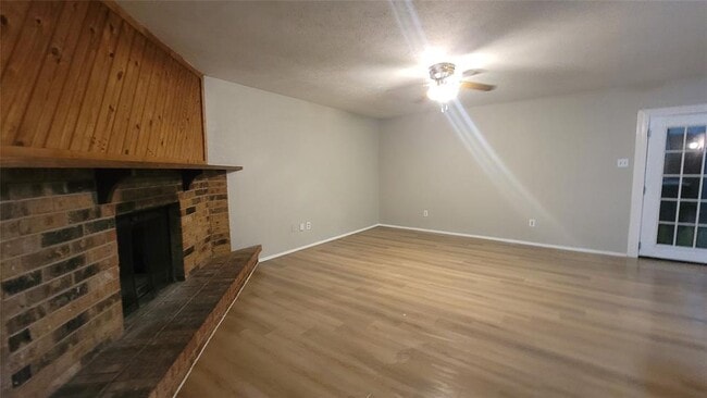 Building Photo - 17622 Autumn Hills Dr