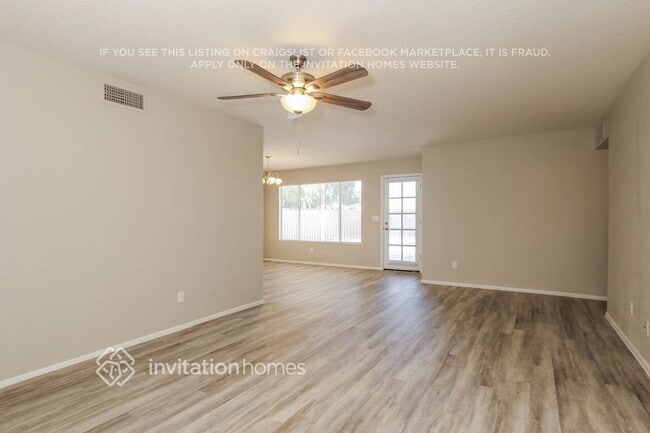 Building Photo - 4316 N 106th Dr