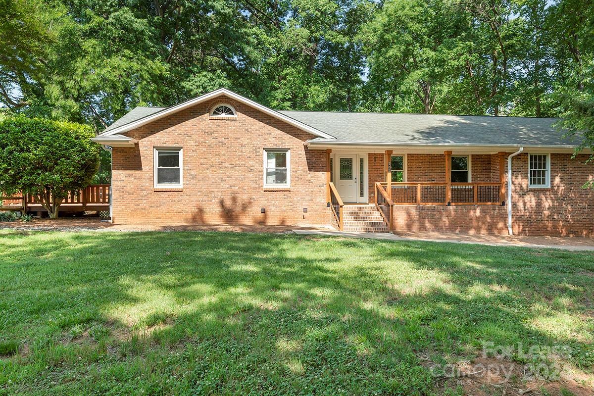 Primary Photo - 203 Abingdon Cir