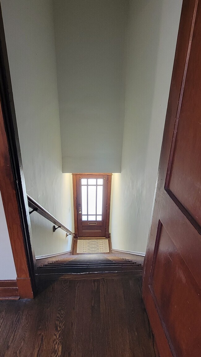 Foto del edificio - 5537 Holly Hills Ave