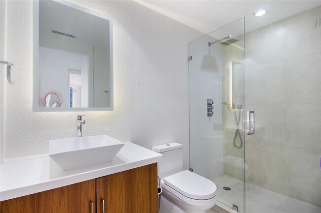 Foto del edificio - 888 Brickell Key Dr